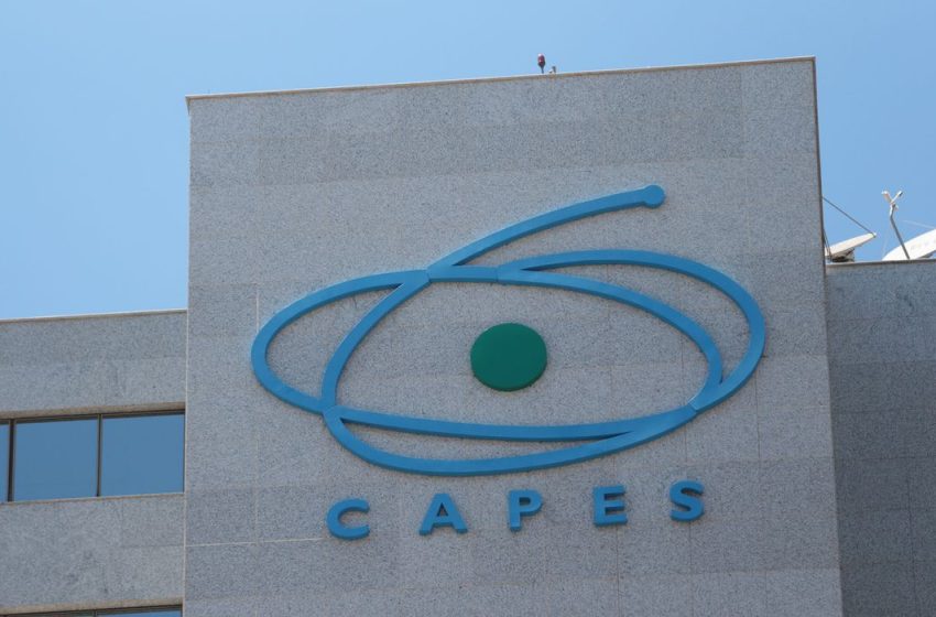  Bolsas de pesquisa terão reajuste de 25% a 200%