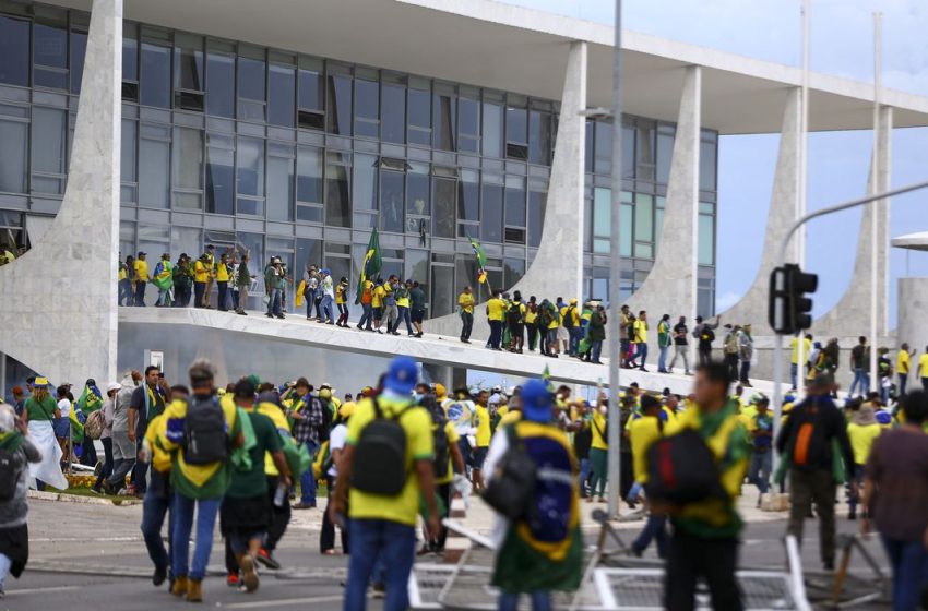  AGU quer condenação definitiva de financiadores dos atos golpistas