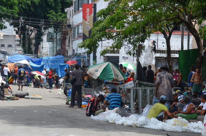  Operação da Secretaria de Segurança Pública prende 15 na cracolândia neste domingo em SP