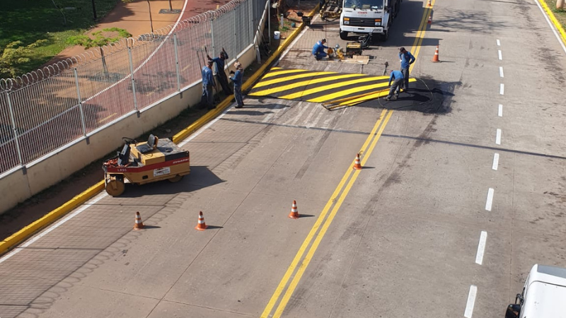  Lombadas começam a ser instaladas no Terminal Urbano de Rio Preto