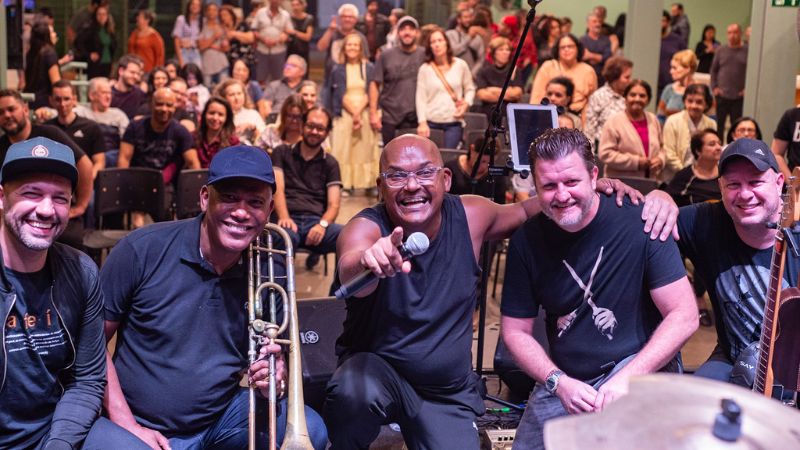  Banda Racional apresenta show ‘Tim Mais’ no Mercadão