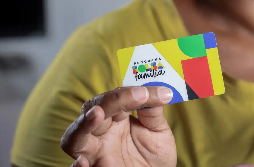  Caixa paga novo Bolsa Família a beneficiários com NIS de final 4