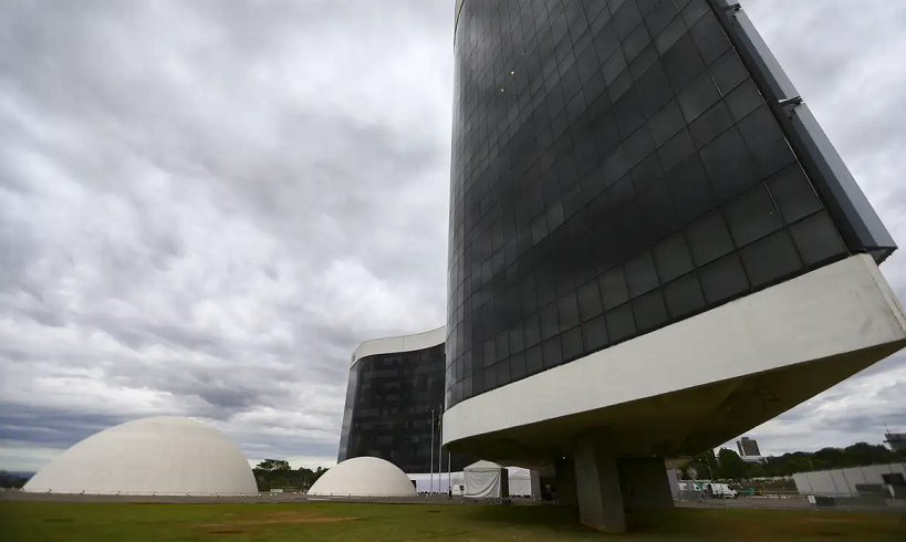  Mais de 138 mil novas urnas foram entregues para 2024, diz TSE