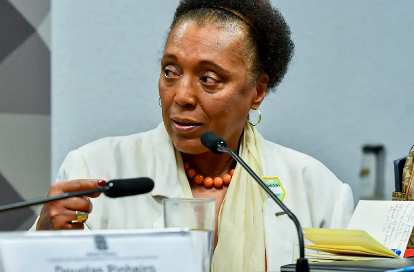 Lula nomeia Vera Lúcia como ministra substituta do TSE