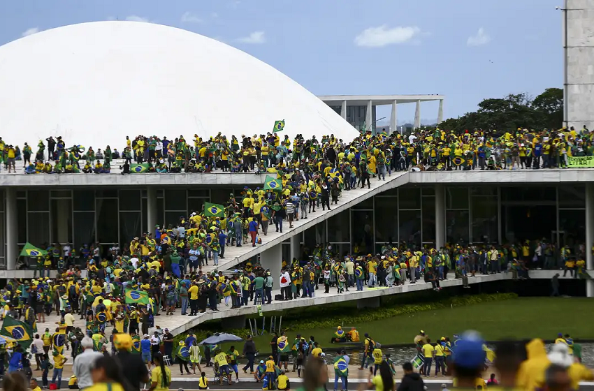  STF rejeita 48 recursos de réus por atos golpistas de 8 de janeiro