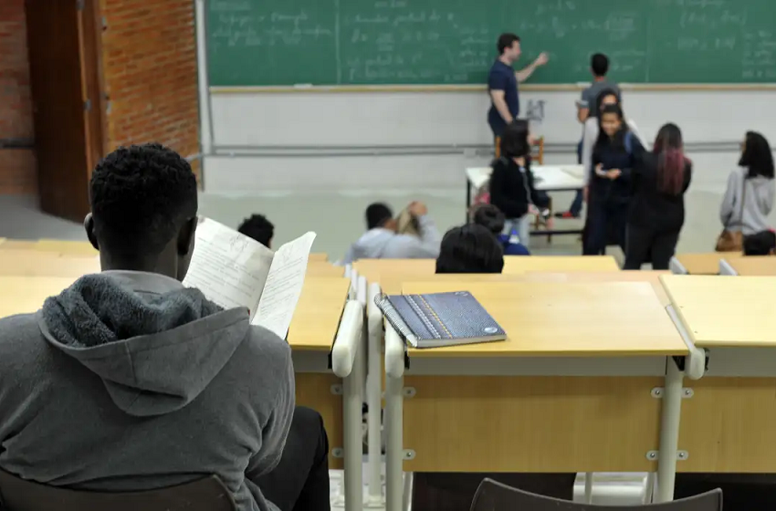  Entrada de professores negros em universidades públicas é abaixo de 1%
