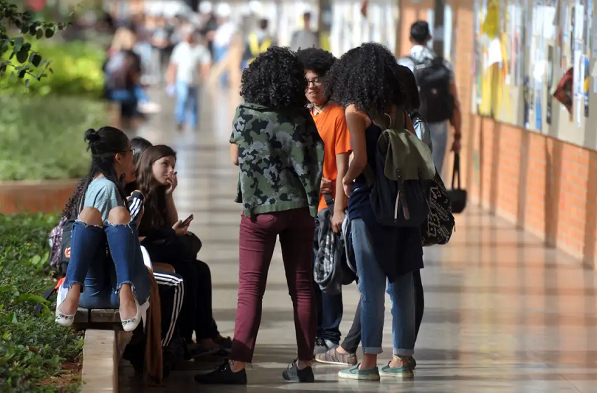  Pesquisa aponta desigualdades entre negros e brancos na educação
