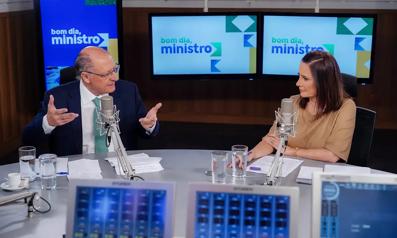  Alckmin diz que setor automotivo investirá R$ 100 bilhões até 2029