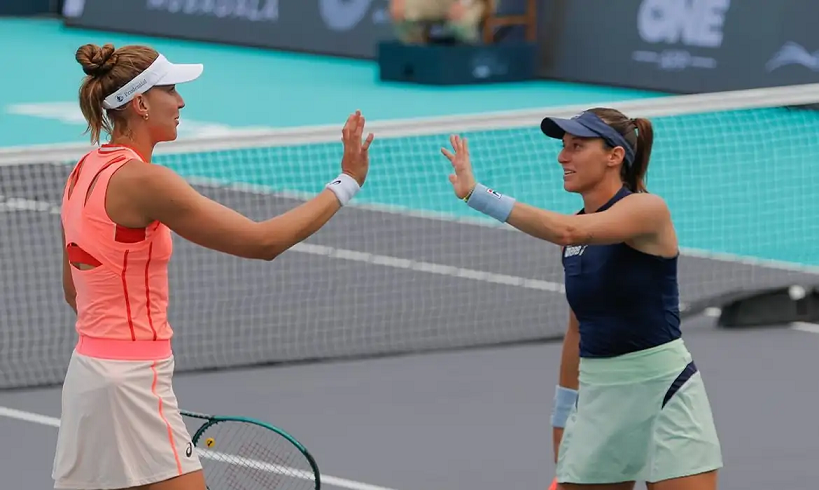  WTA de Abu Dhabi: Bia Haddad e Luisa Stefani vencem estreia de duplas