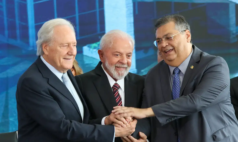  Lula empossa Lewandowski no Ministério da Justiça