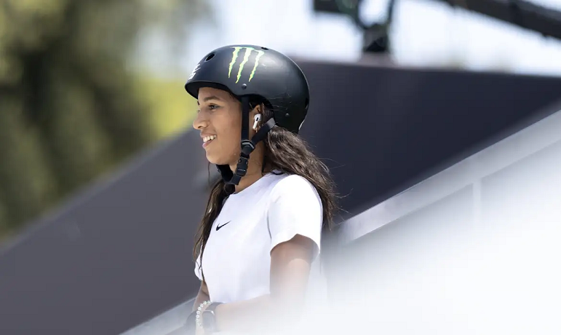  Rayssa é vice na etapa de Paris do Street League