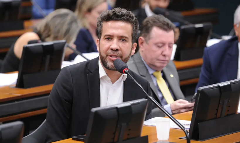  Fux autoriza quebra de sigilos bancário e fiscal de deputado Janones