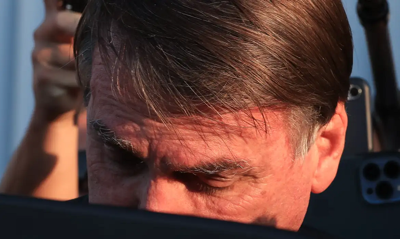  Moraes dá 48h para Bolsonaro explicar estadia na embaixada da Hungria