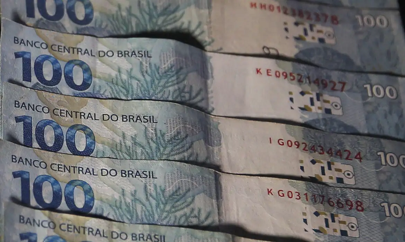  Governo bloqueia R$ 2,9 bilhões do Orçamento para cumprir meta