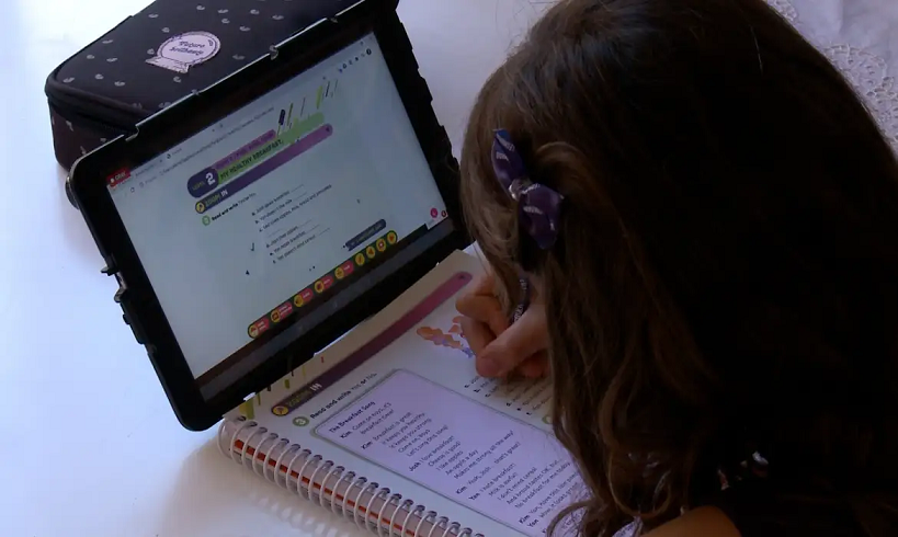  Estudantes de famílias pobres vão receber chips para acesso à internet