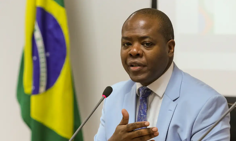  Na Ilha do Marajó, Silvio Almeida alerta para combate às fake news