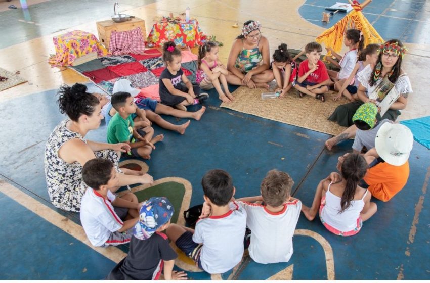  Série de vivências promove brincadeiras tradicionais