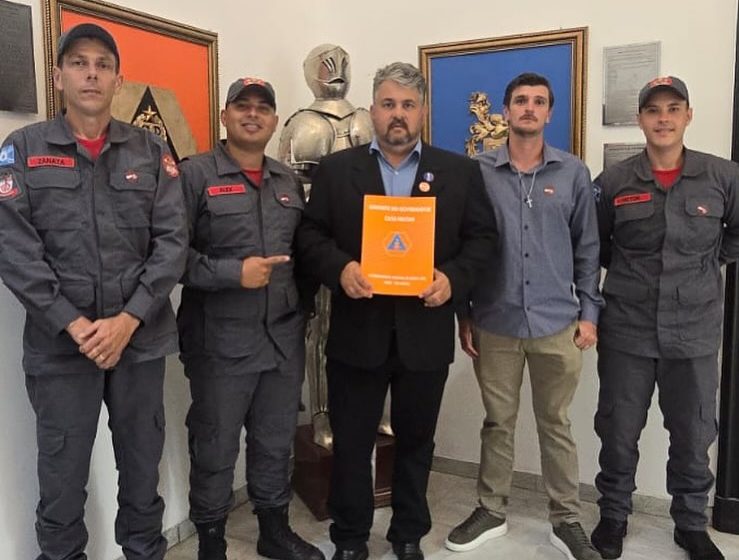  Prefeito Ricardo Fructuoso Participa do Lançamento da Operação SP Sempre Alerta e Assina Convênio para Obra em Nova Granada