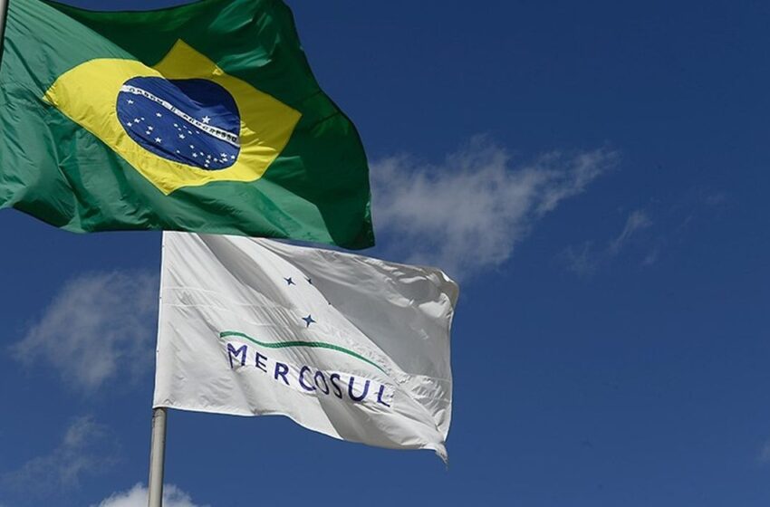  Lula vai ao Paraguai participar da 68ª Cúpula do Mercosul